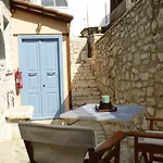 To Portoni Fogadó