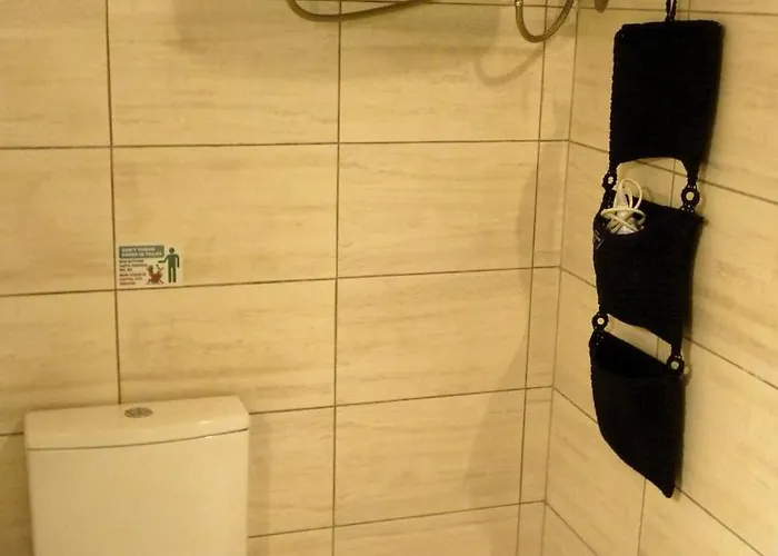 To Portoni Värdshus *